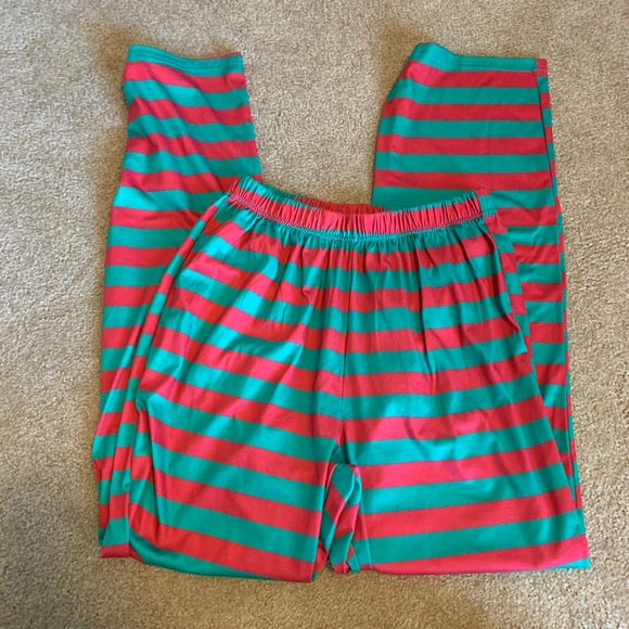 Red & Green Christmas PJ Set - Picture 7 of 7